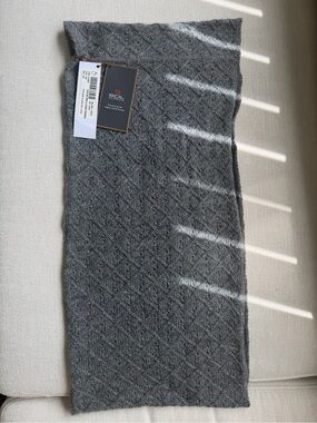 Sol Alpaca Diamond Knot Grey Infinity Scarf - Baby Alpaca NWT